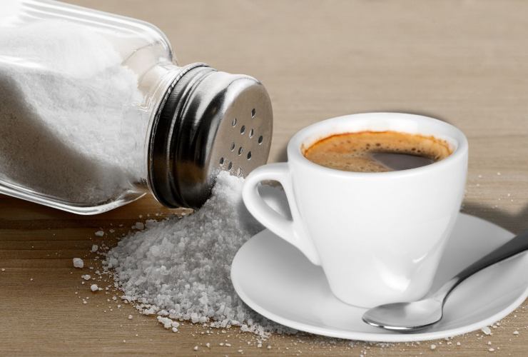 Sale nel caffè, perché non è un errore